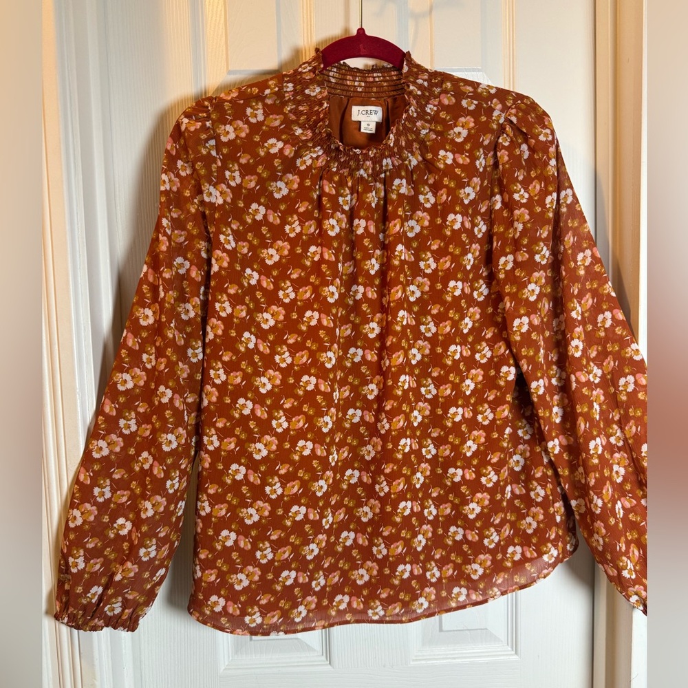 Bloomcore VTG J Crew Longsleeve Blouse
Smocked Neck Mini Floral Shirt Size S